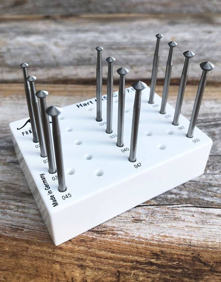 77.1198 = 90deg Hart Bur Set Tungsten/Vanadium (2.7 to 5.0mm) 12pcs