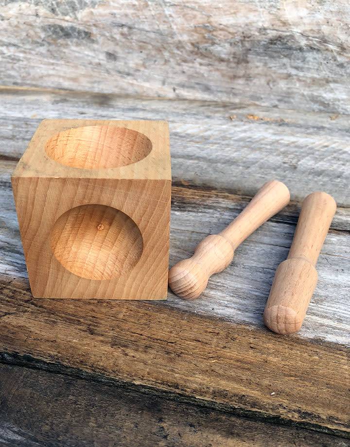 25-135 = Wood Forming Block with 2 Punches