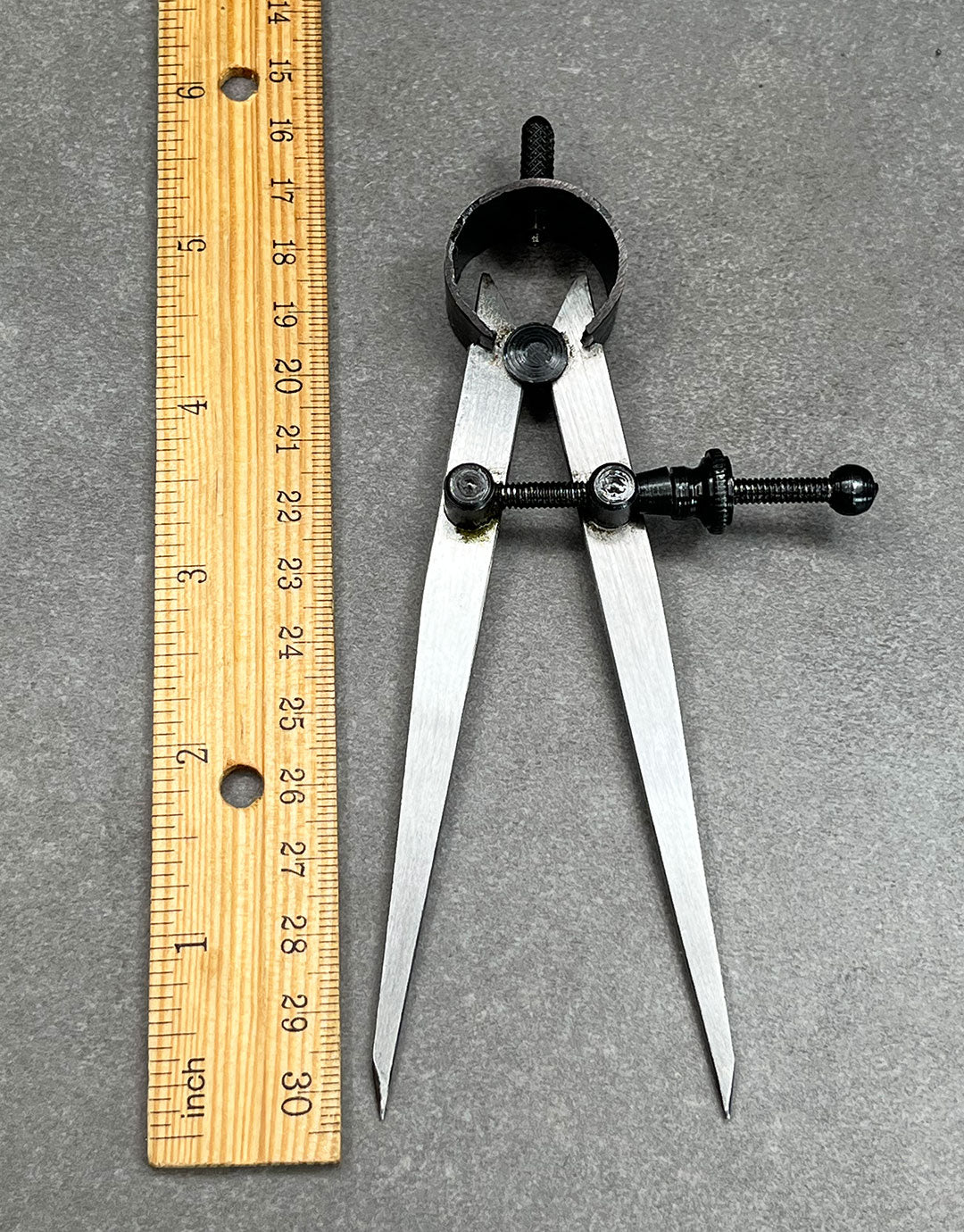 35.0525 = Standard Steel Divider 4''