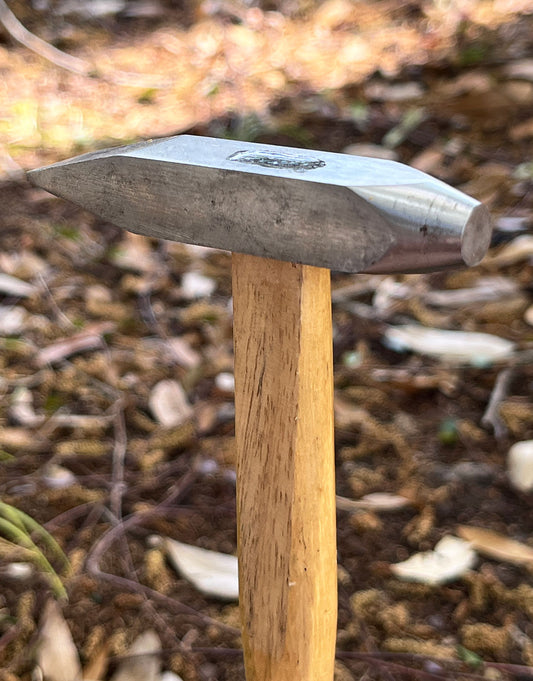 37.212 = Riveting Hammer with 2oz Head