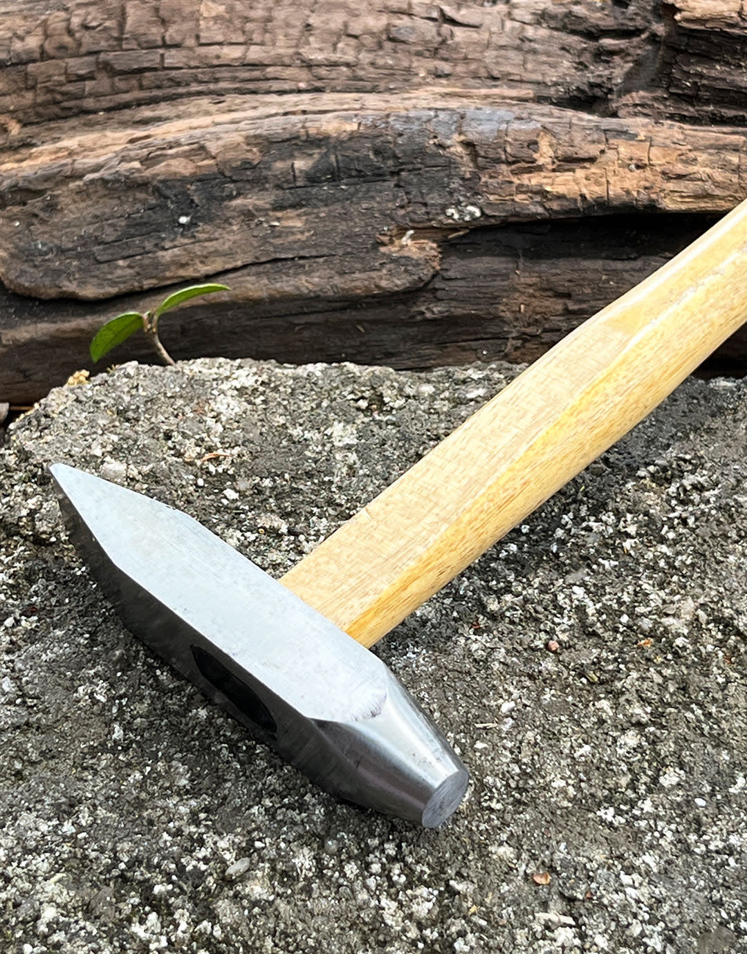 37.212 = Riveting Hammer with 2oz Head