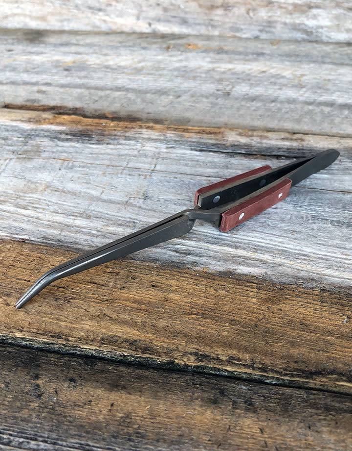 57.767 = Titanium Cross Lock Fiber Grip Curved Tweezers