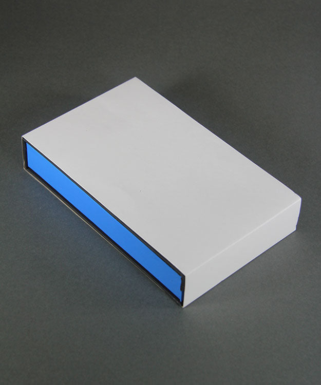 DBX4055 = Deluxe Magnetic Blue/Black Necklace Box