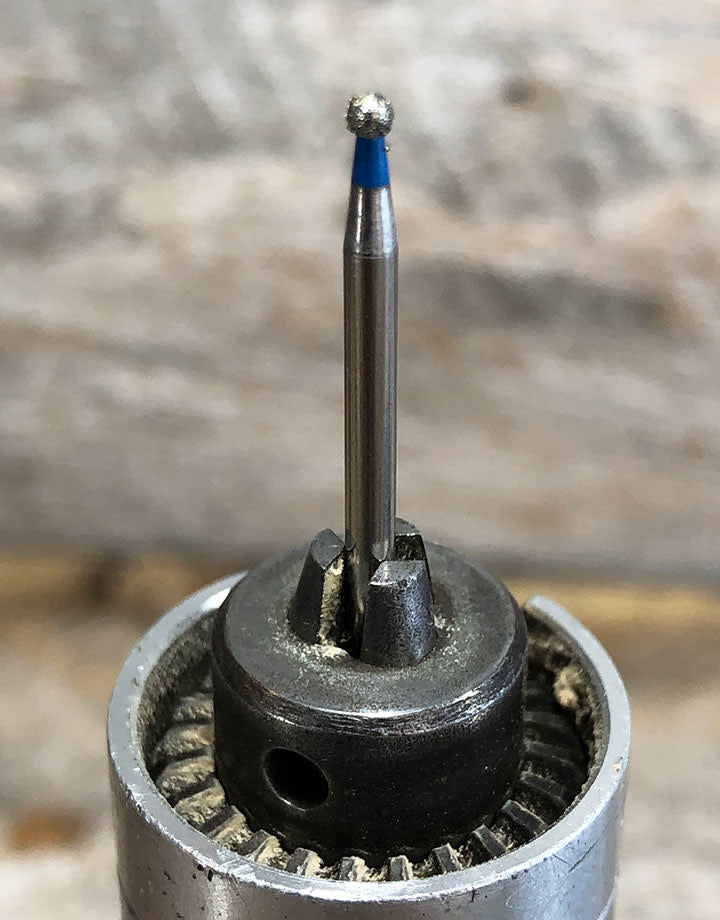 BR1601 = Blu Diamond Bur Ball (1.6 x 1.8mm)