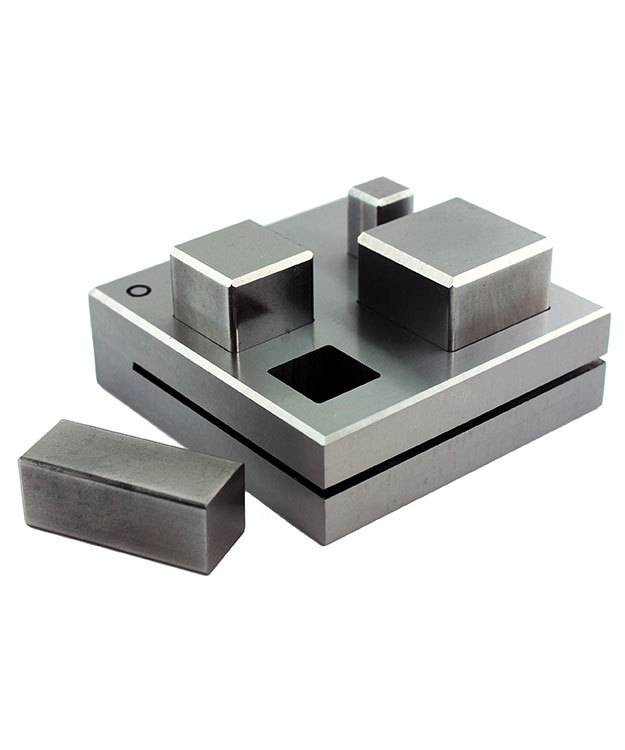 DA2416 = Large Square Disc Cutter Set of Four Sizes 10mm to 27mm