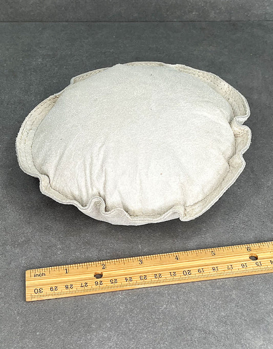 DA5708 = Leather Sand Bag Round 7'' Diameter