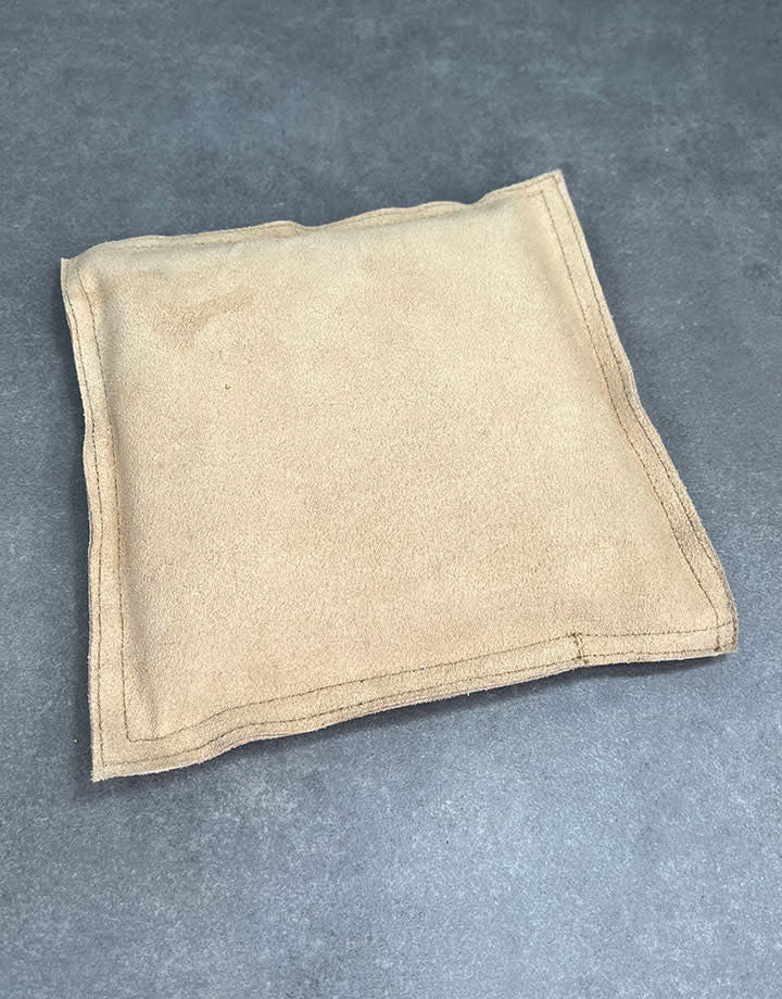 DA5727 = Leather Sand Bag Square 7'' x 7''