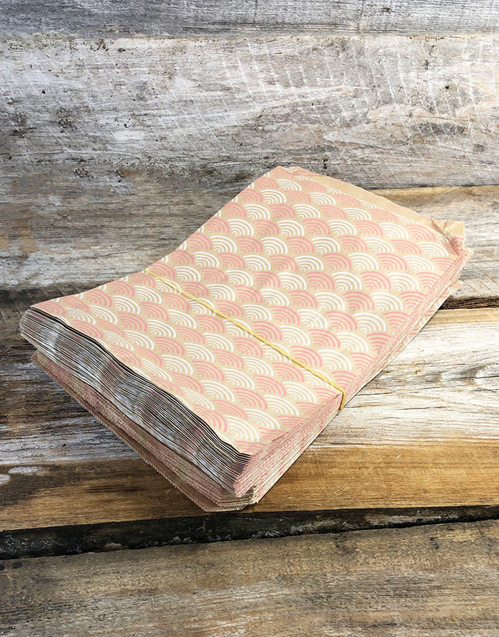 DBG1124 = Paper Gift Bag Pink Fan Pattern 6'' x 9'' (Bundle of 100)