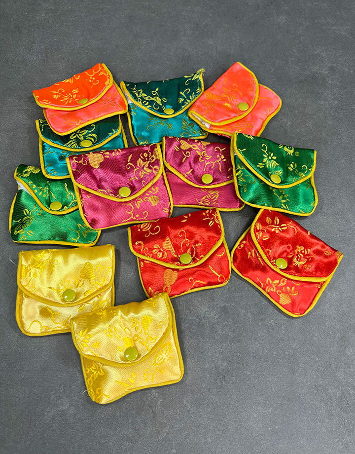 DBX2402 = Silk Pouches with Zipper 3''x2-1/2'' (Dozen)