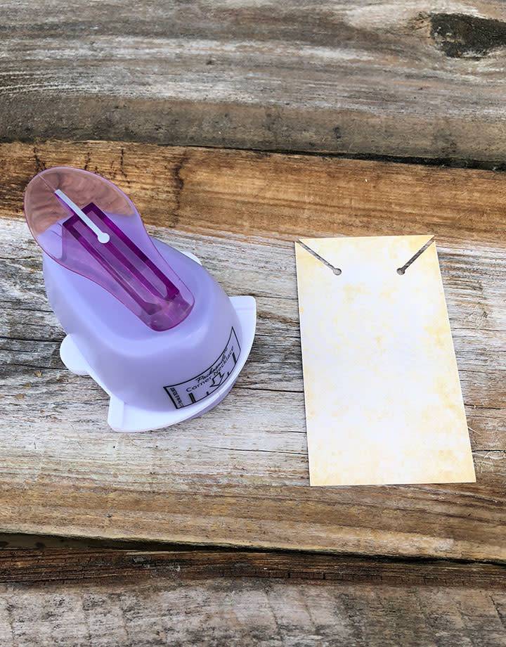 DCH053 = Easy Corner Punch for Cards