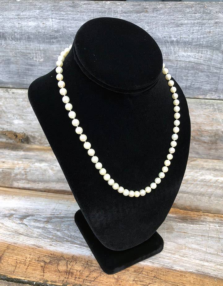 DCH1897 = Velvet Necklace Bust 10-1/4'' HIGH