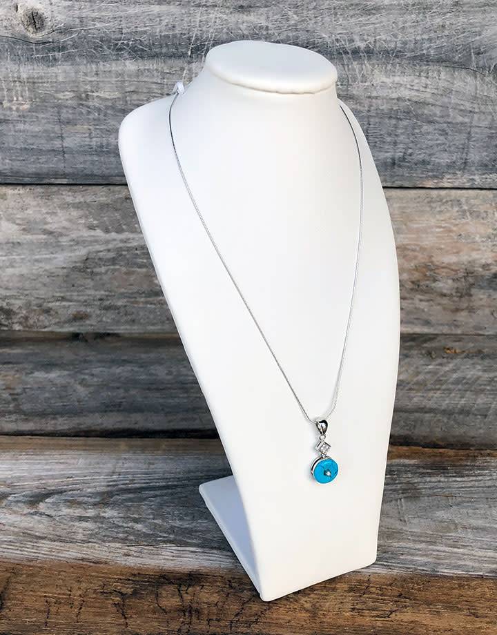 DCH6826 = Leatherette Necklace Bust 9-1/4'' H