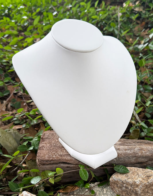 DCH6994 = White Leatherette Contour Neck Form