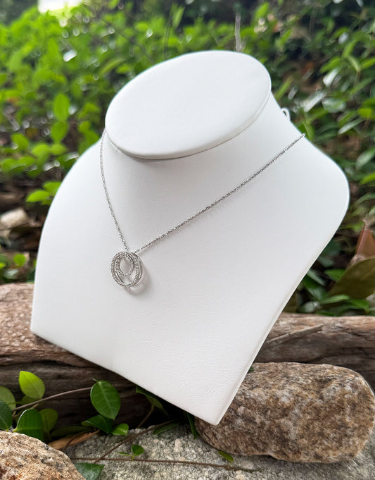 DCH6995 = White Leatherette Low Neck Form