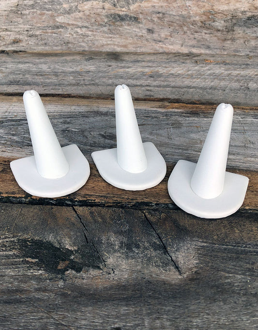 DRG6239 = White Leatherette Single Ring Finger Display 1/2 Round Base (Pkg of 3)