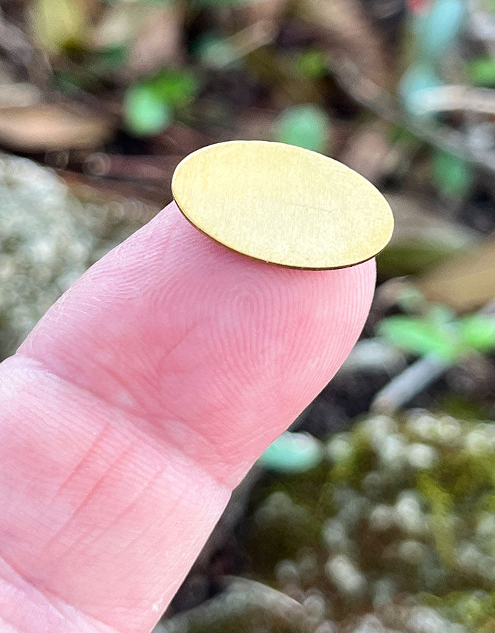 MSBR20824 = BRASS SHAPE - OVAL 18mm x 13mm 24ga (Pkg of 6)