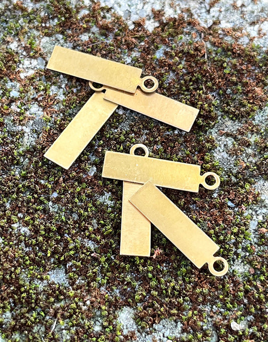 MSBR36624 = BRASS SHAPE - RECTANGLE with RINGS 11/16'' x 3/16'' 24ga (Pkg of 6)