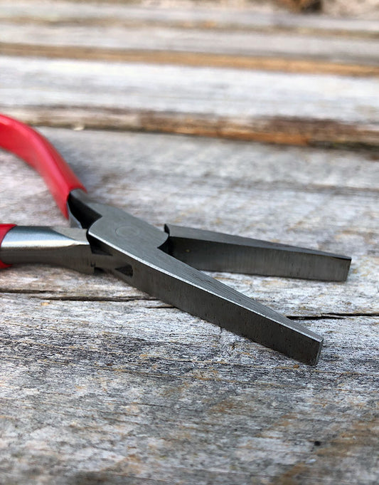 PL1607 = FLAT NOSE PLIERS 5.5'' BOX JOINT