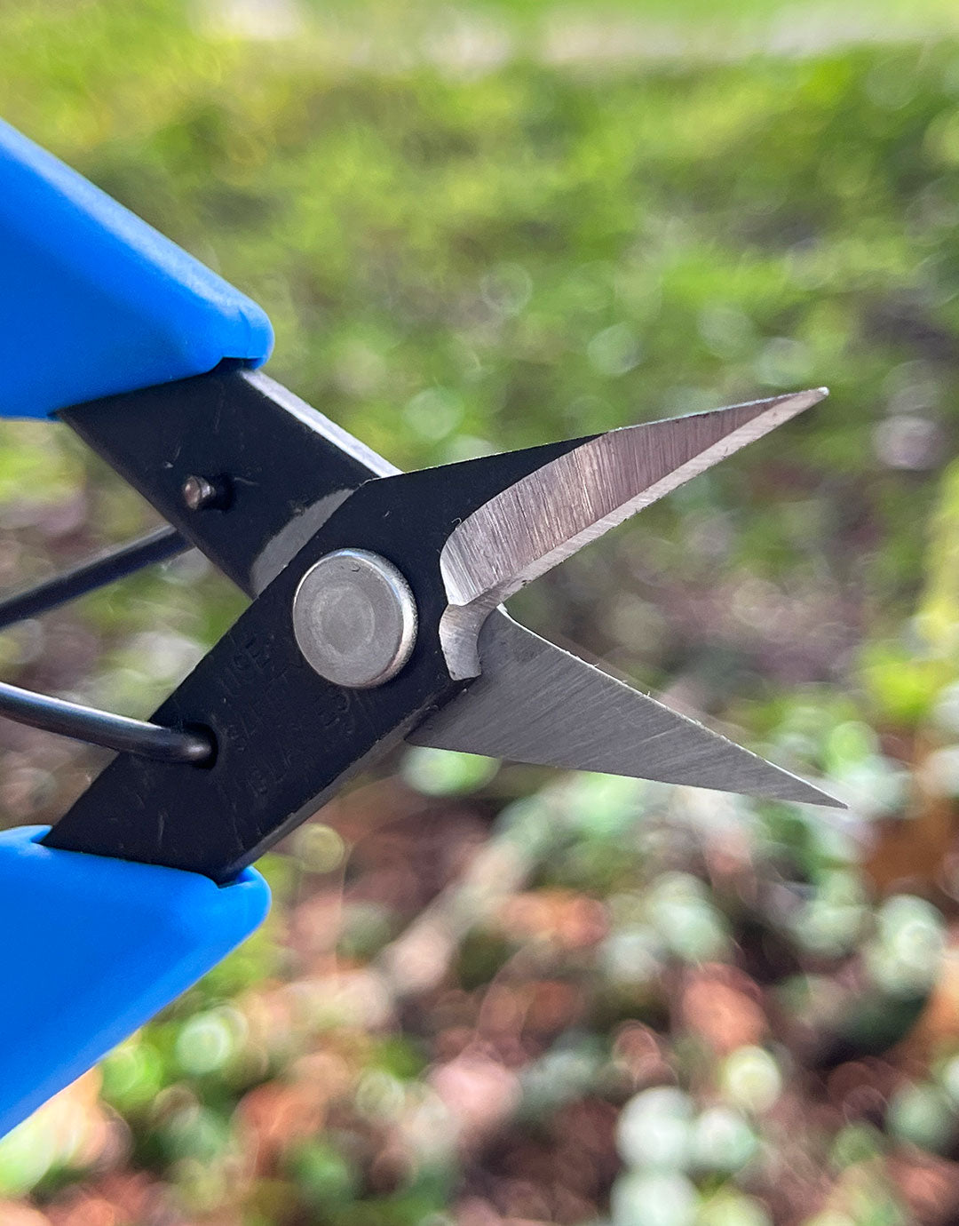 PL49180NS = Xuron High Durability Shears with Polished Cutting Blades
