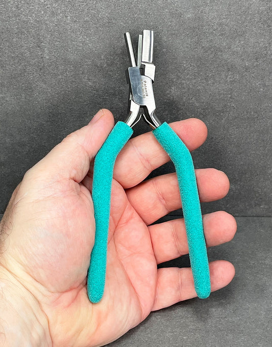 PL6136 = Wubbers Large Looping Pliers