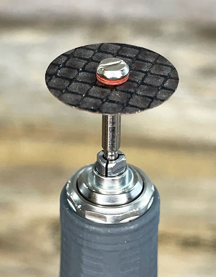 11-936 = Diamond Cutting Fiber Discs  20 x 0.3mm