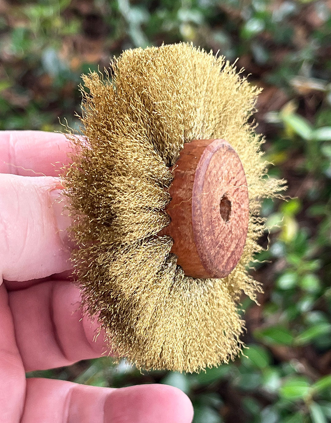 16-44X = Brass Crimped Wire Wood Hub Brushes