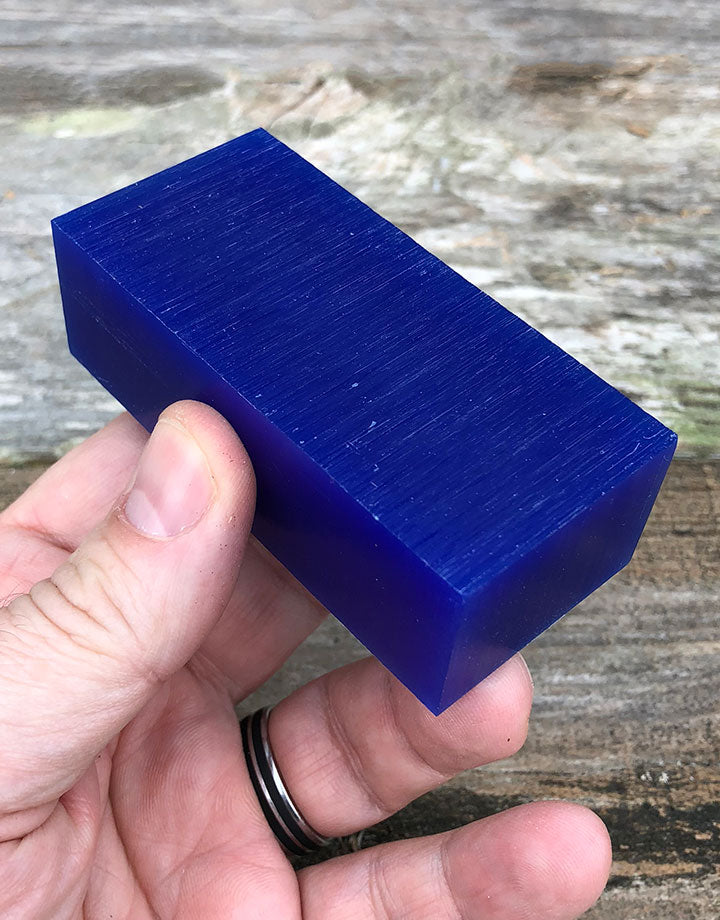 21-0275X = DuMatt Carving Wax 3 Bars (1/2lb)