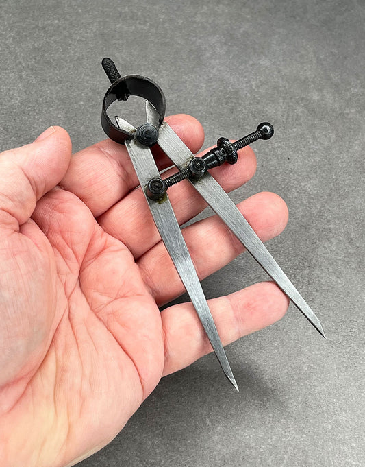 35.0525 = Standard Steel Divider 4''