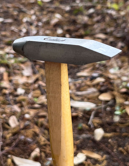 37.212 = Riveting Hammer with 2oz Head