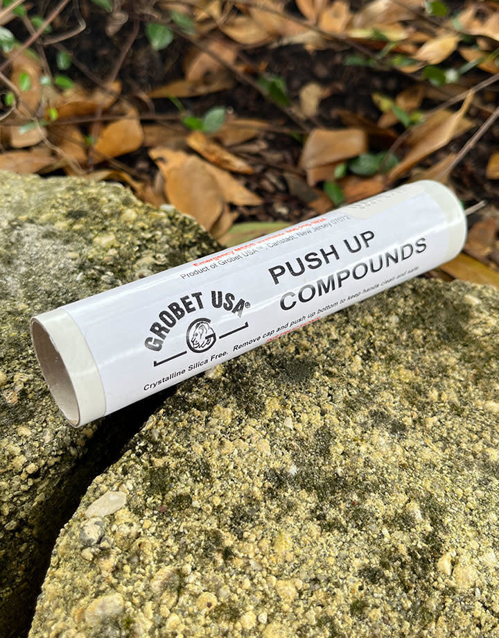 47.376 = White Rouge in Push Up Tube