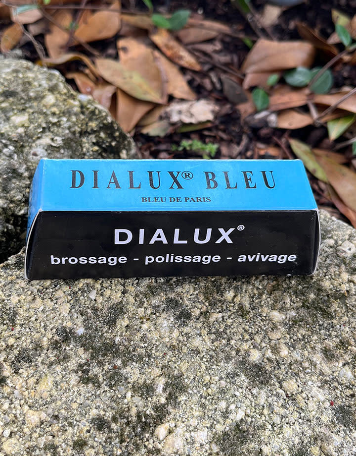 47.393 = Dialux Blue Compound for Fine Polish on All Metals
