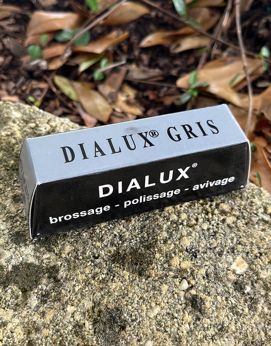 47.395 = Dialux Grey Compound for Fine Polish on Steel and Platinum