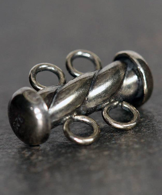5003S-02 = STERLING SILVER-CLASP-TUBE OXIDIZED TWIST-2 RINGS-4.3x16MM (EACH)