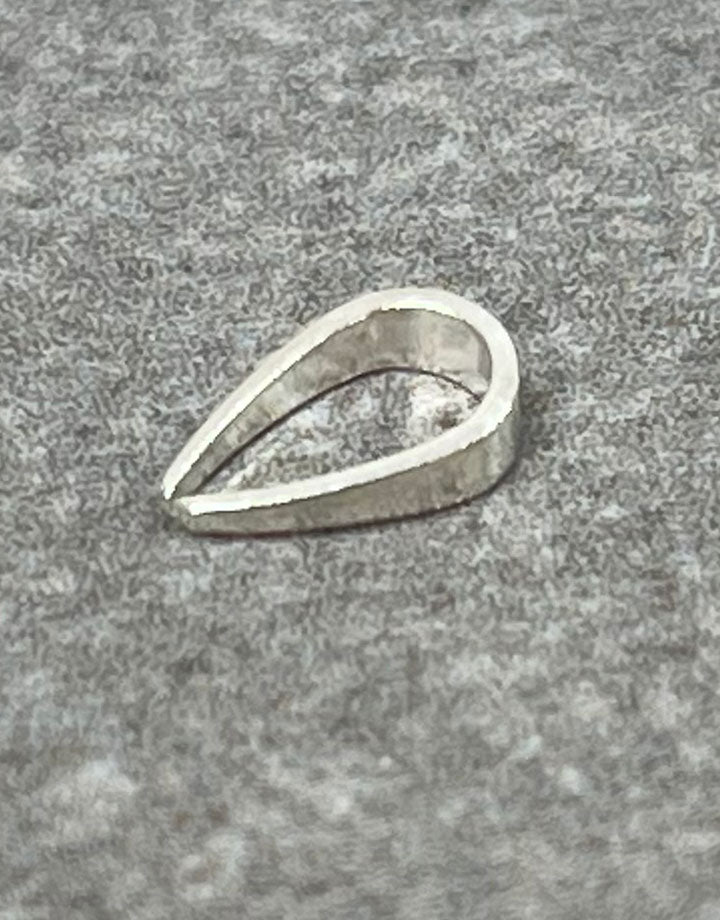 910S-25 = Sterling Silver Split Bail 7 x 2mm (Pkg of 10)