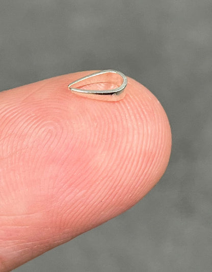 910S-25 = Sterling Silver Split Bail 7 x 2mm (Pkg of 10)
