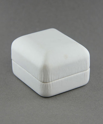 DBX1902EW = Leatherette Earring Box White (EACH)