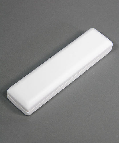 DBX1909W = Leatherette Bracelet Box White (EACH)