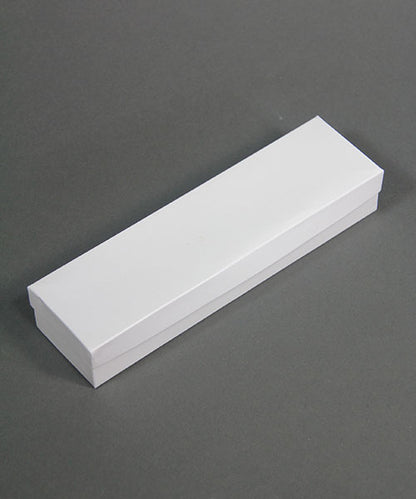 DBX1909W = Leatherette Bracelet Box White (EACH)
