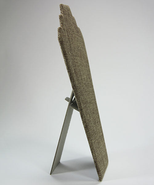 DCH3601 = Burlap Necklace Easel 12" H