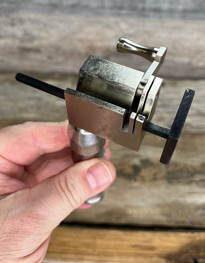 HO1215 = Tube Holder by Durston