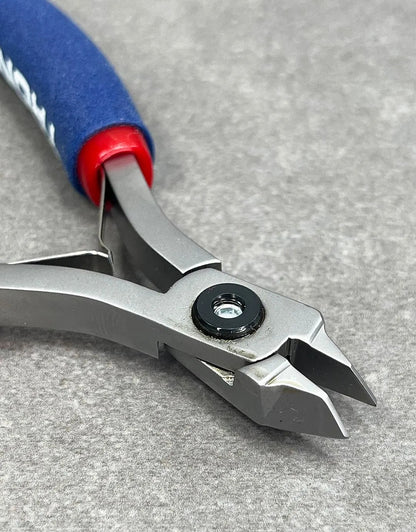 PL30X47 = Tronex 547/747 Stubby Chain Nose Pliers - Short Handle