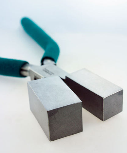 PL6034 = WUBBERS SQUARE MANDREL PLIERS - JUMBO