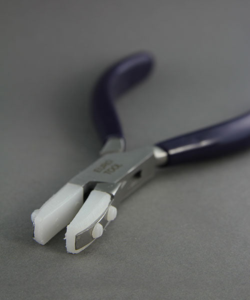 PL8300 = NYLON JAW PLIERS FLAT NOSE