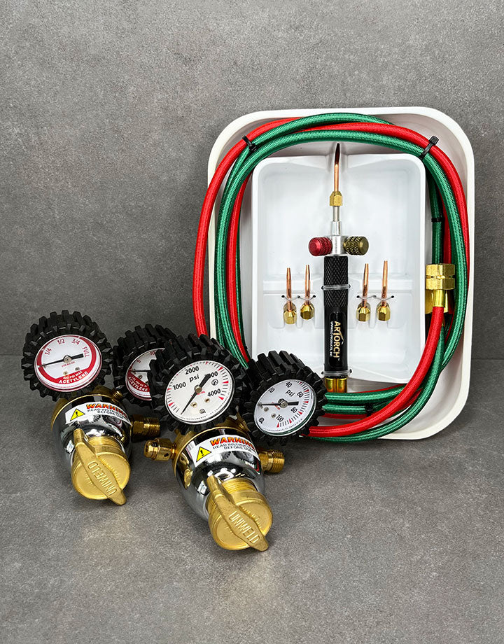 BT2120 = ArTorch Kit for Acetylene/Oxygen with Regulators Tips #3-7