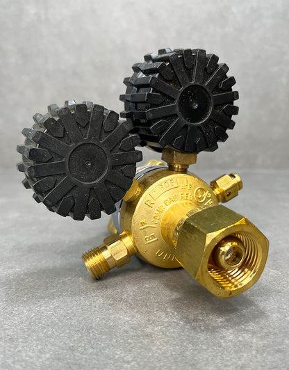 BT2145 = Uniweld Oxygen Regulator