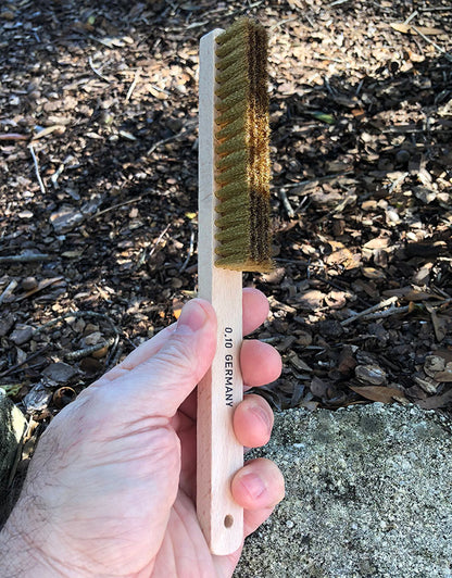 BU968 = Brass Hand Brush with 4 Row - Made in Germany