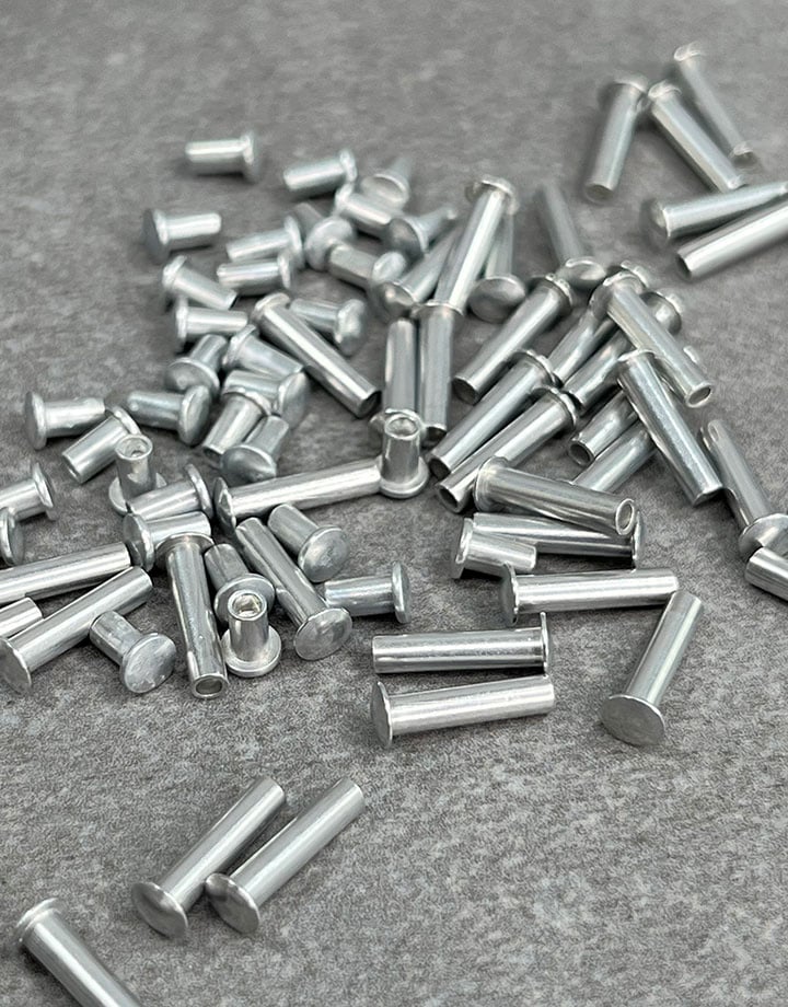 CCAL11 = Aluminum Rivet 3/32" dia. for Rivet Tool 3/32" long (02)