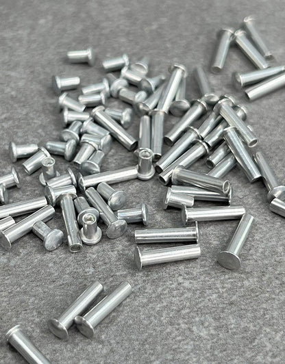 CCAL11 = Aluminum Rivet 3/32" dia. for Rivet Tool 3/32" long (02)