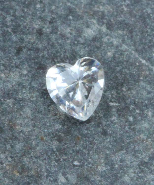 CZHT = Cubic Zirconia Heart Shape (Pkg of 5)