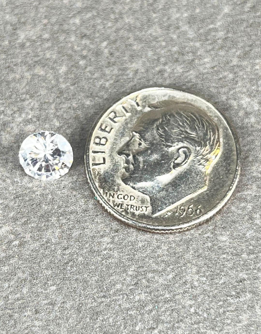 CZRD = Cubic Zirconia Round